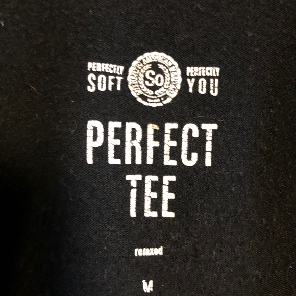 Medium Black T-Shirt - Picture 1 of 2